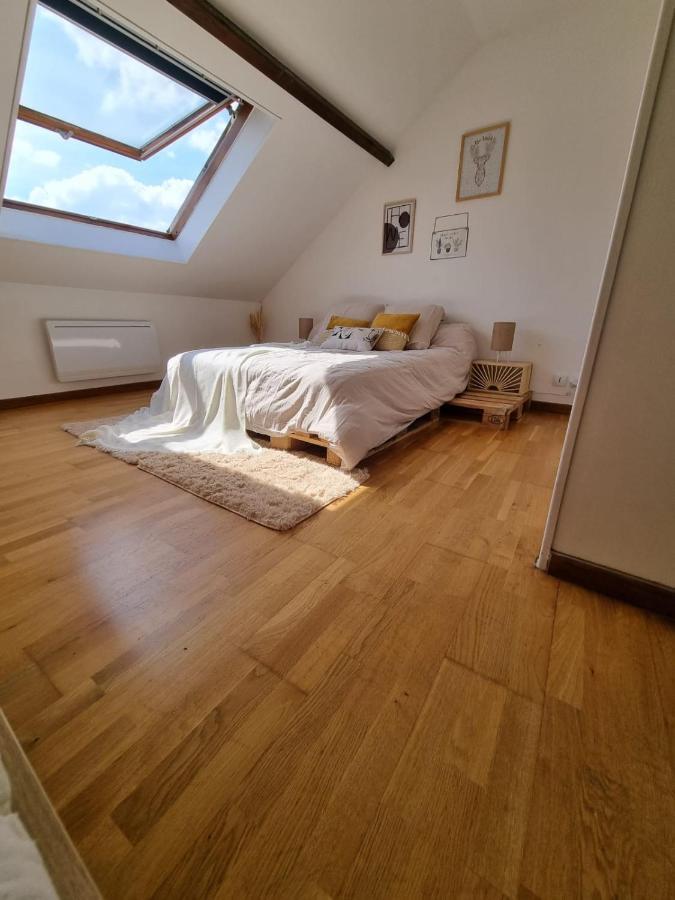 Duplex 40M2 Cocooning Coeur De Ville Avec Parking Neauphle-le-Château Exterior foto