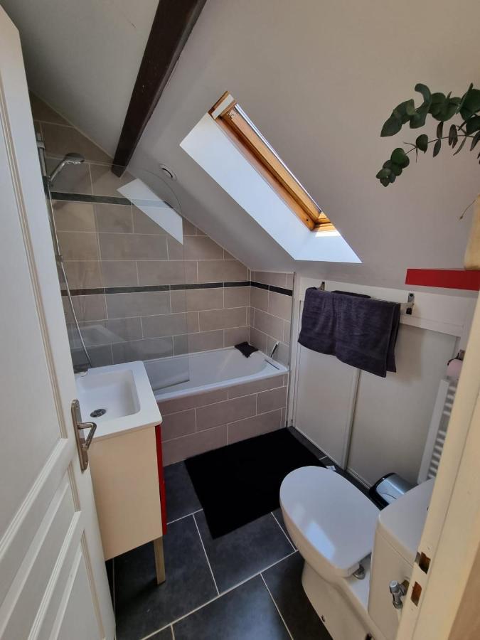 Duplex 40M2 Cocooning Coeur De Ville Avec Parking Neauphle-le-Château Exterior foto